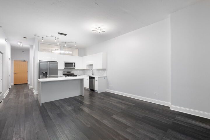 Property Photo:  1600 S Indiana Avenue 605  IL 60616 