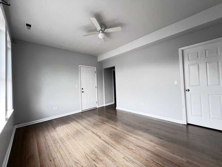 Property Photo:  2548 W 71st Street 2R  IL 60629 