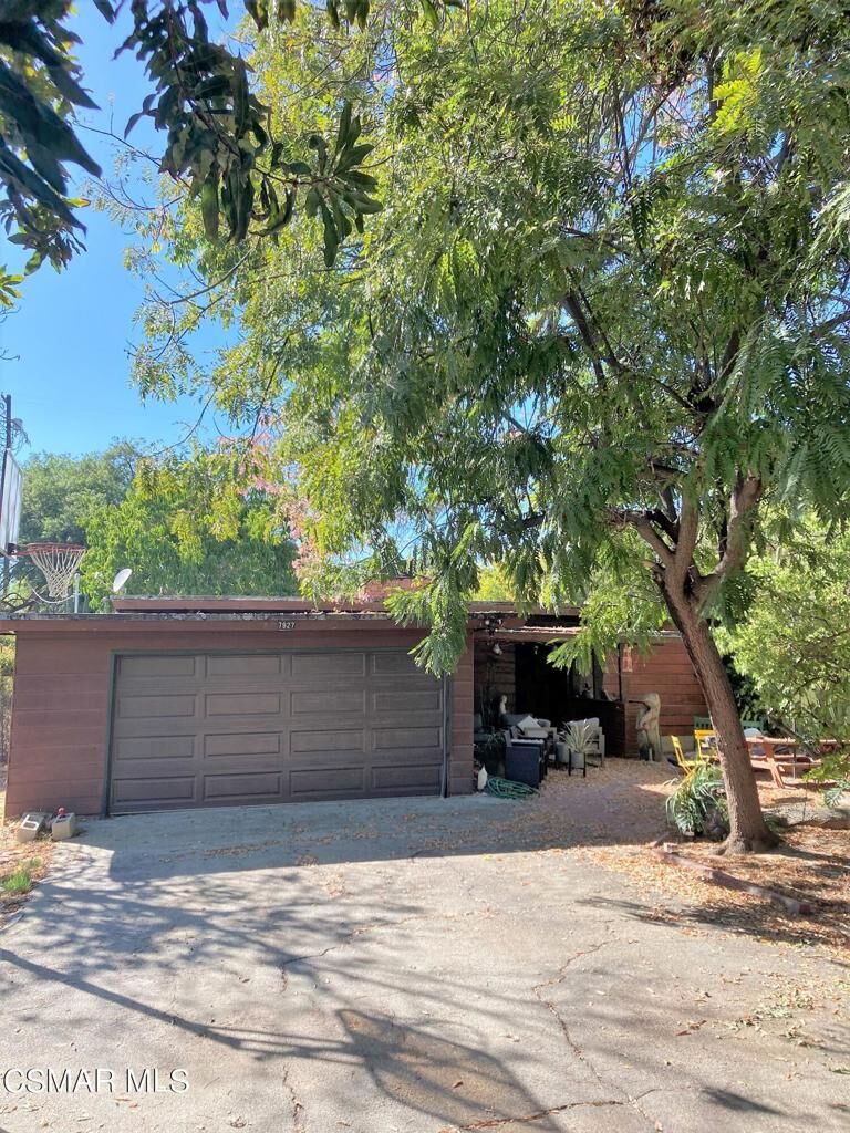 Property Photo:  7927 Paso Robles Avenue  CA 91406 