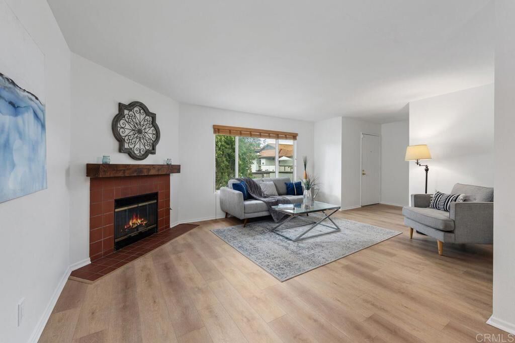 Property Photo: 9821 Caspi Gardens Way 2 CA 92071