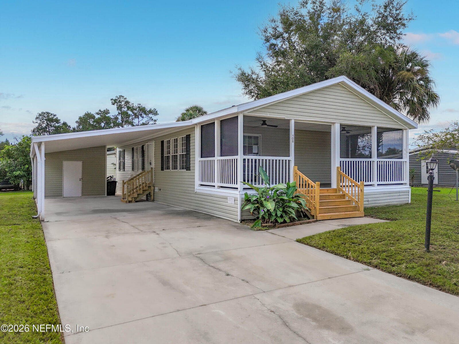 Property Photo:  108 Pine Lake Drive  FL 32189 