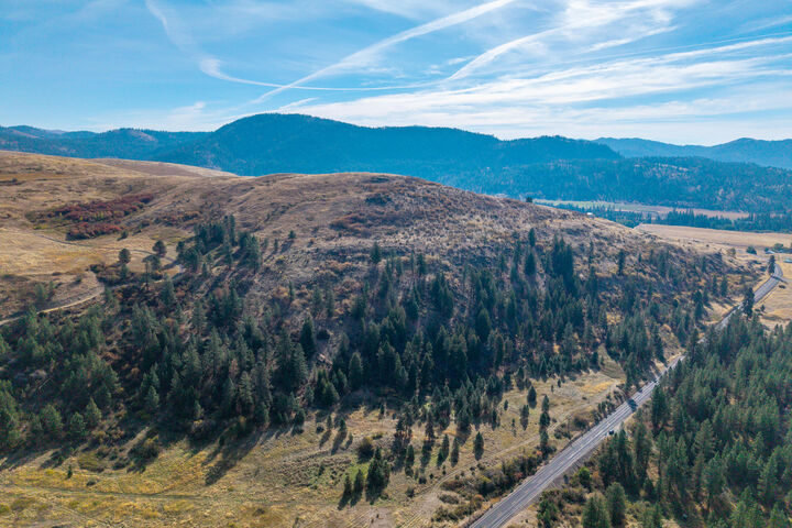 Property Photo:  45xx Hwy 25 S  WA 99137 