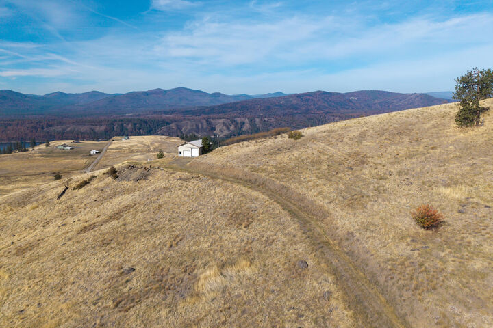 Property Photo:  4521 Highway 25 S  WA 99137 