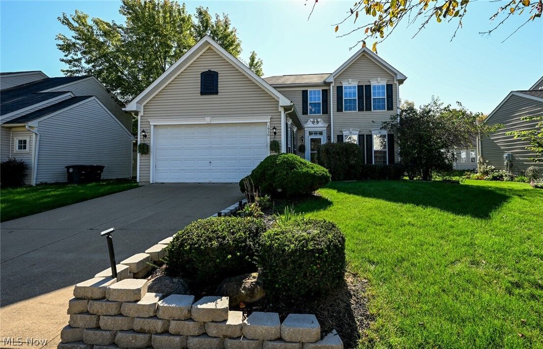 Property Photo:  1930 Northgate Circle  OH 44320 