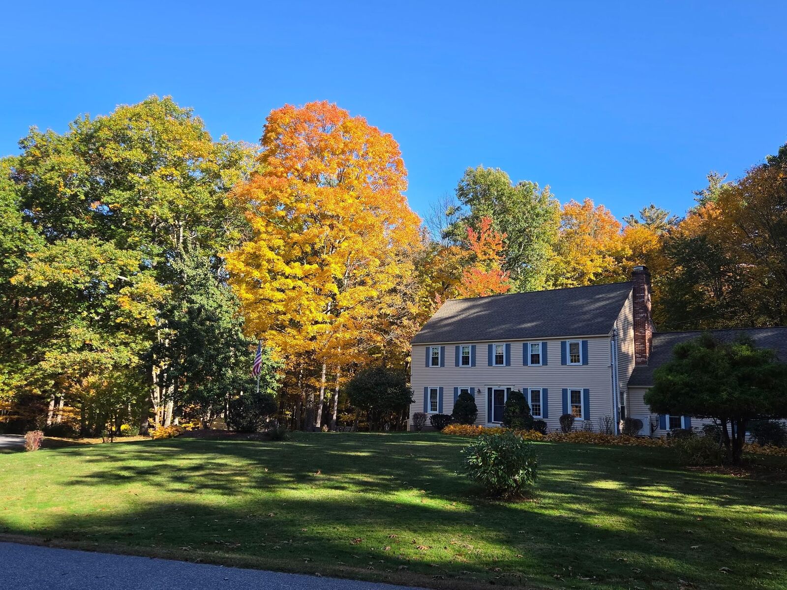 Property Photo:  3 Kelley Drive  NH 03038 