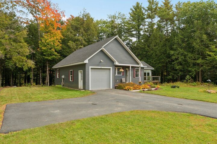 Property Photo:  16 Lucinda Circle Way  NH 03773 