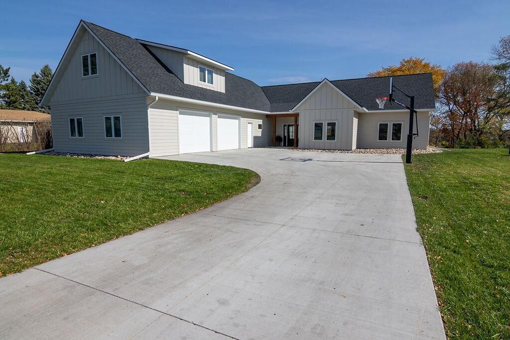 Property Photo:  1949 Rosewood Lane SE  MN 56308 