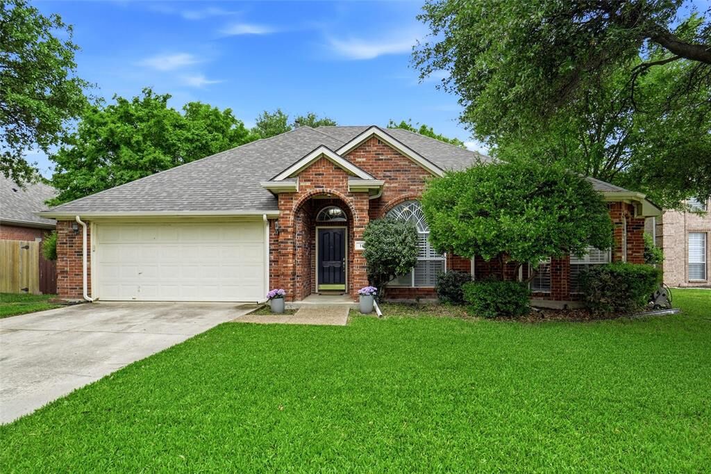 Property Photo: 16 Durango Drive TX 76262