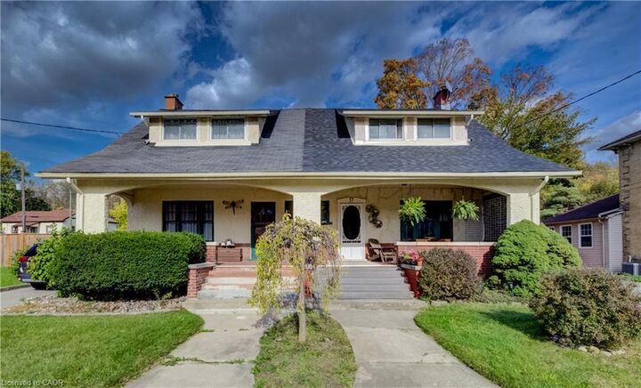 Property Photo:  37 Willow Street  ON N3L 2K7 