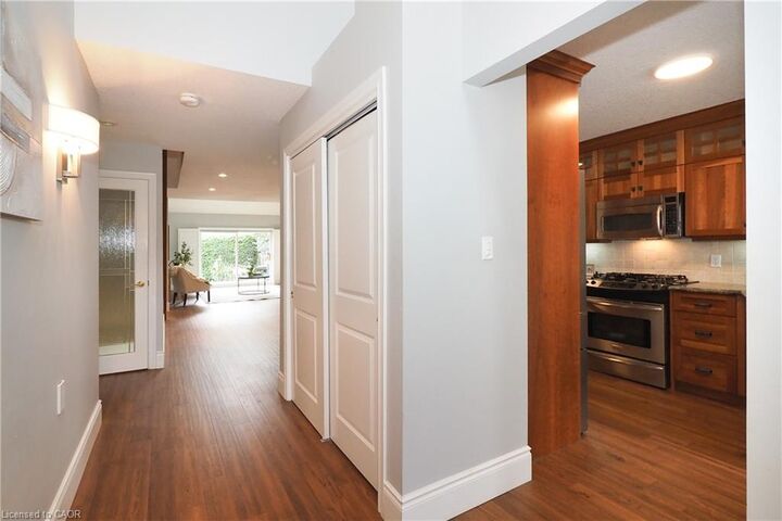 Property Photo:  350 Doon Valley Drive 6D  ON N2P 2M9 
