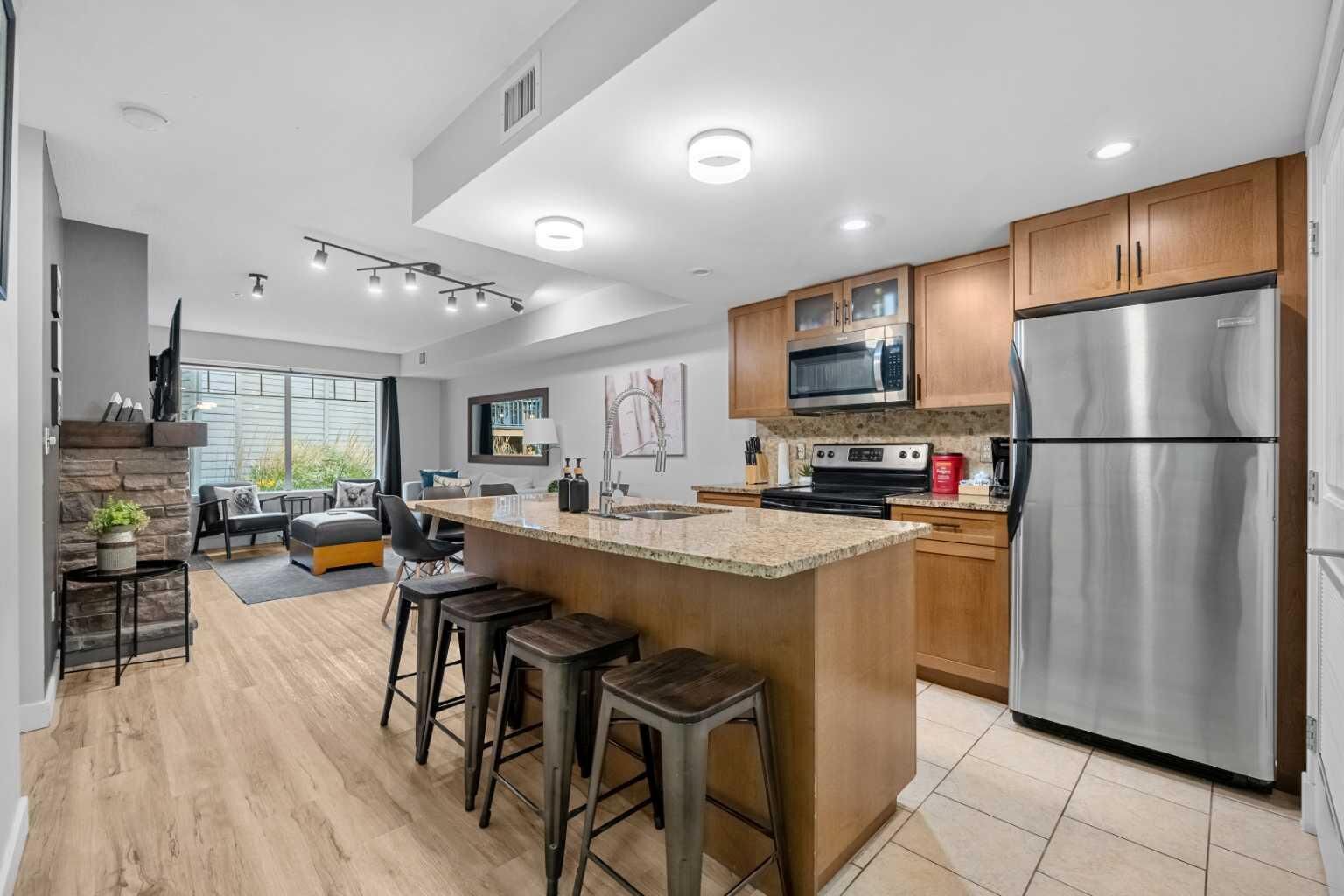 Property Photo:  250 2 Avenue 2107  AB T1W 2W4 