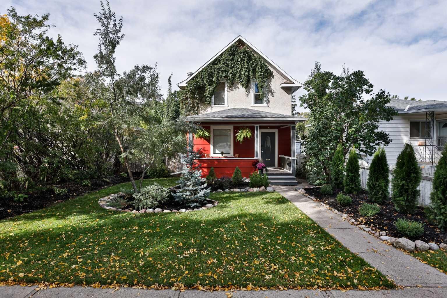 Property Photo:  528 12C Street N  AB T1H 2N3 