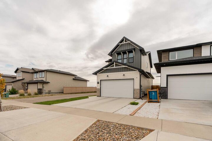 Property Photo:  894 Miners Boulevard W  AB T1J 5L9 