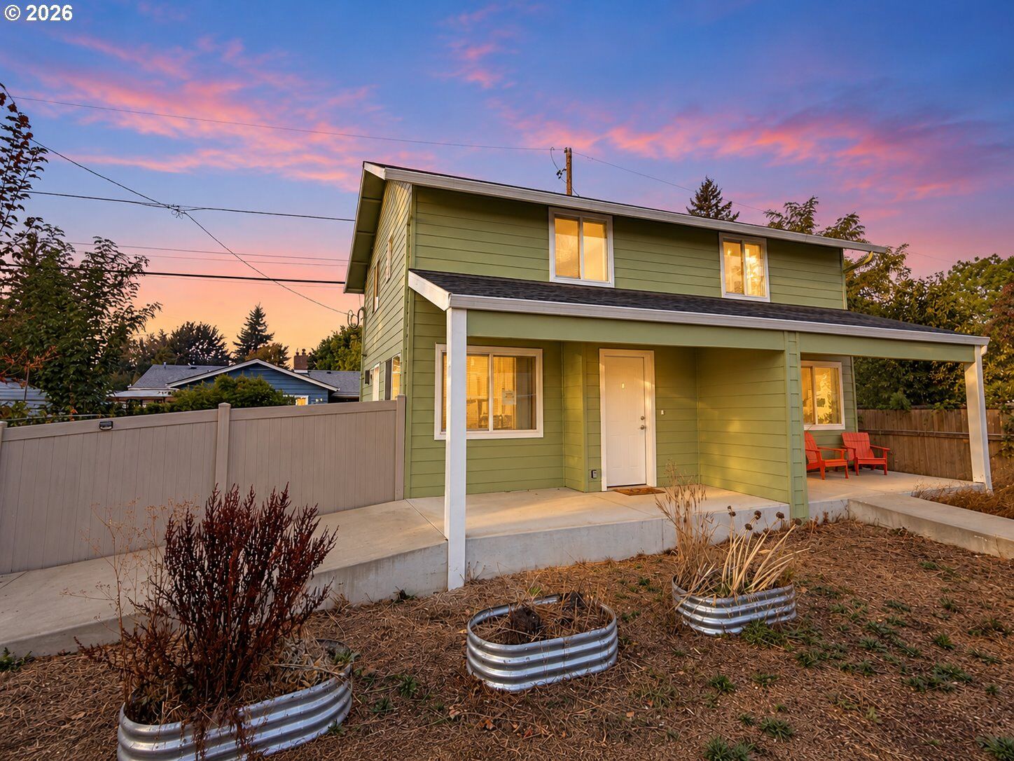 Property Photo:  16317 SE Salmon St B  OR 97233 