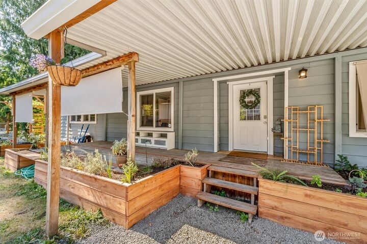 Property Photo:  9218  13th Place SE  WA 98258 
