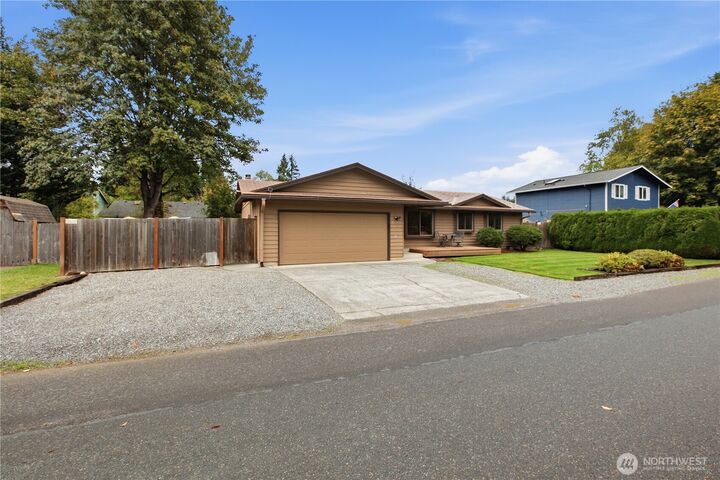Property Photo: 22014 SE 268th Street WA 98038