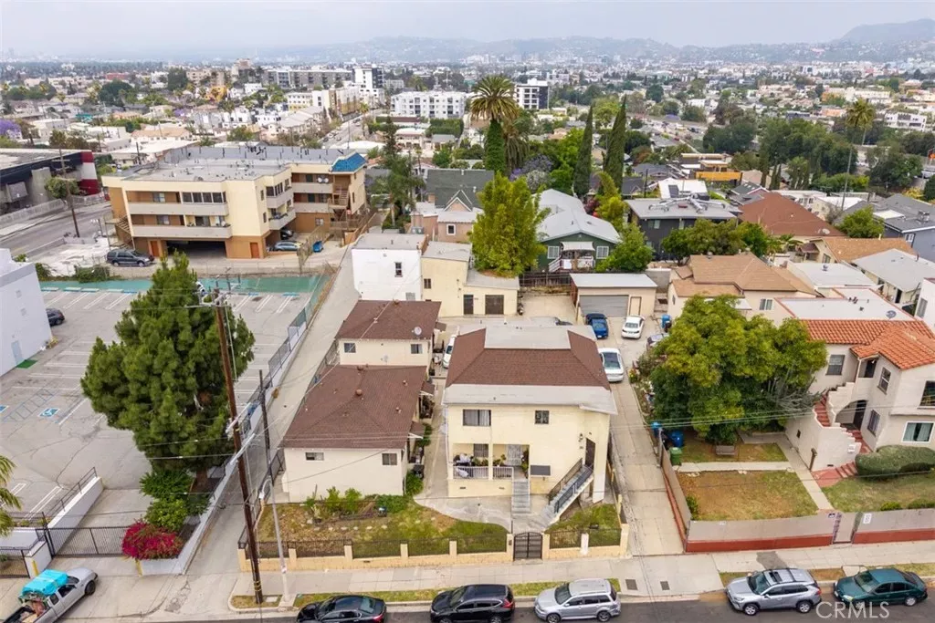 Property Photo:  317 N Occidental  CA 90026 