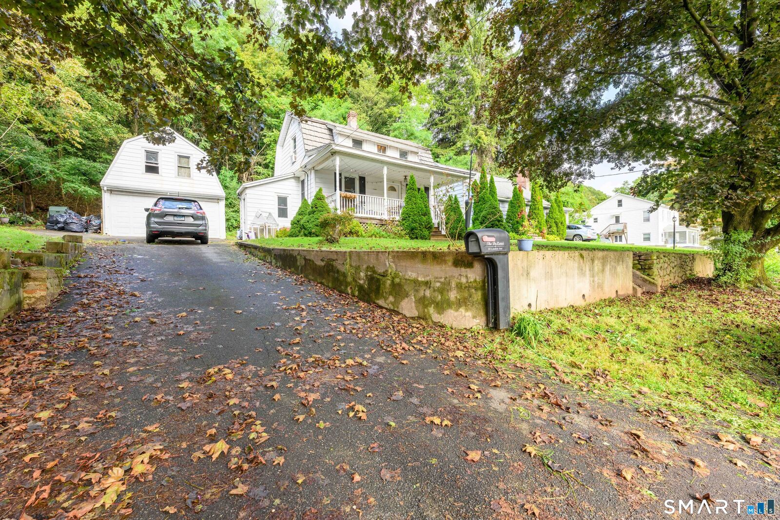 Property Photo:  16 Linden Avenue  CT 06518 