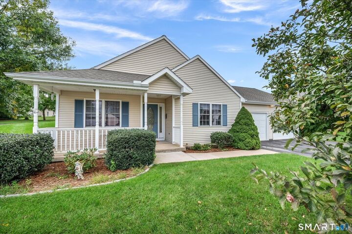 Property Photo: 15 Farm Brook Lane 15 CT 06066