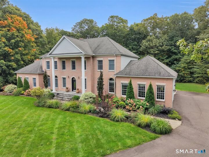 Property Photo:  52 Country Club Road  CT 06043 