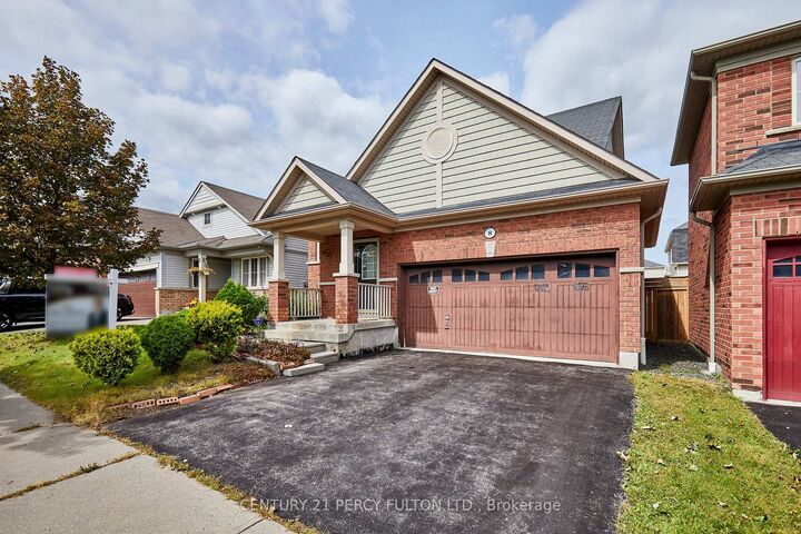 Property Photo:  8 Knowles Street  ON L1Z 0J5 