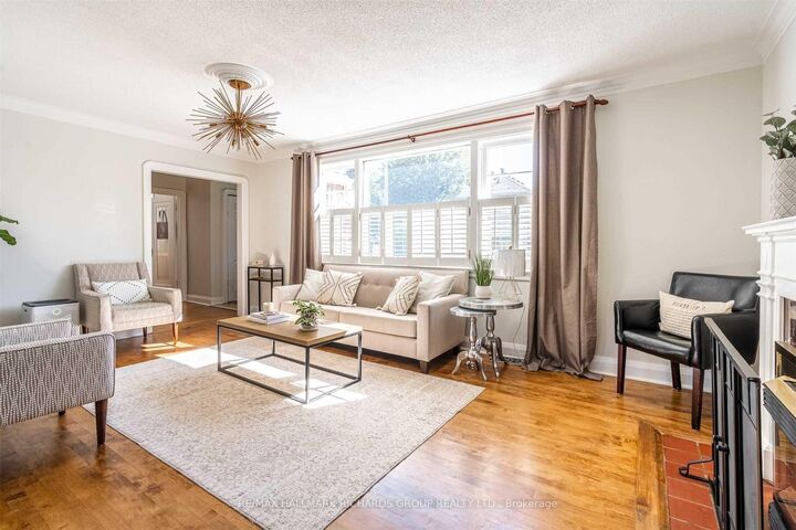 Property Photo:  32 Briar Dale Boulevard  ON M1N 1Z5 