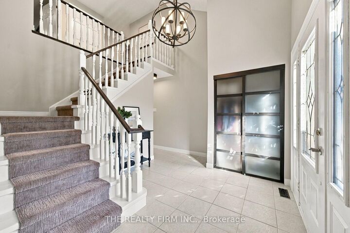 Property Photo:  43 Fairlane Crescent  ON N6K 3E1 