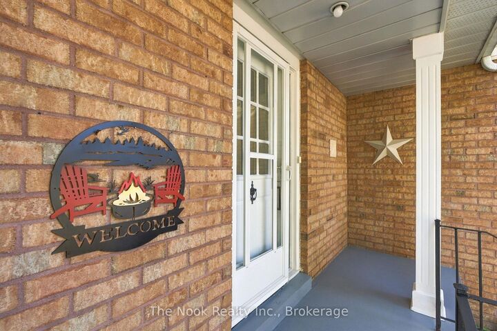 Property Photo:  38 Galbraith Court  ON L1C 4P5 