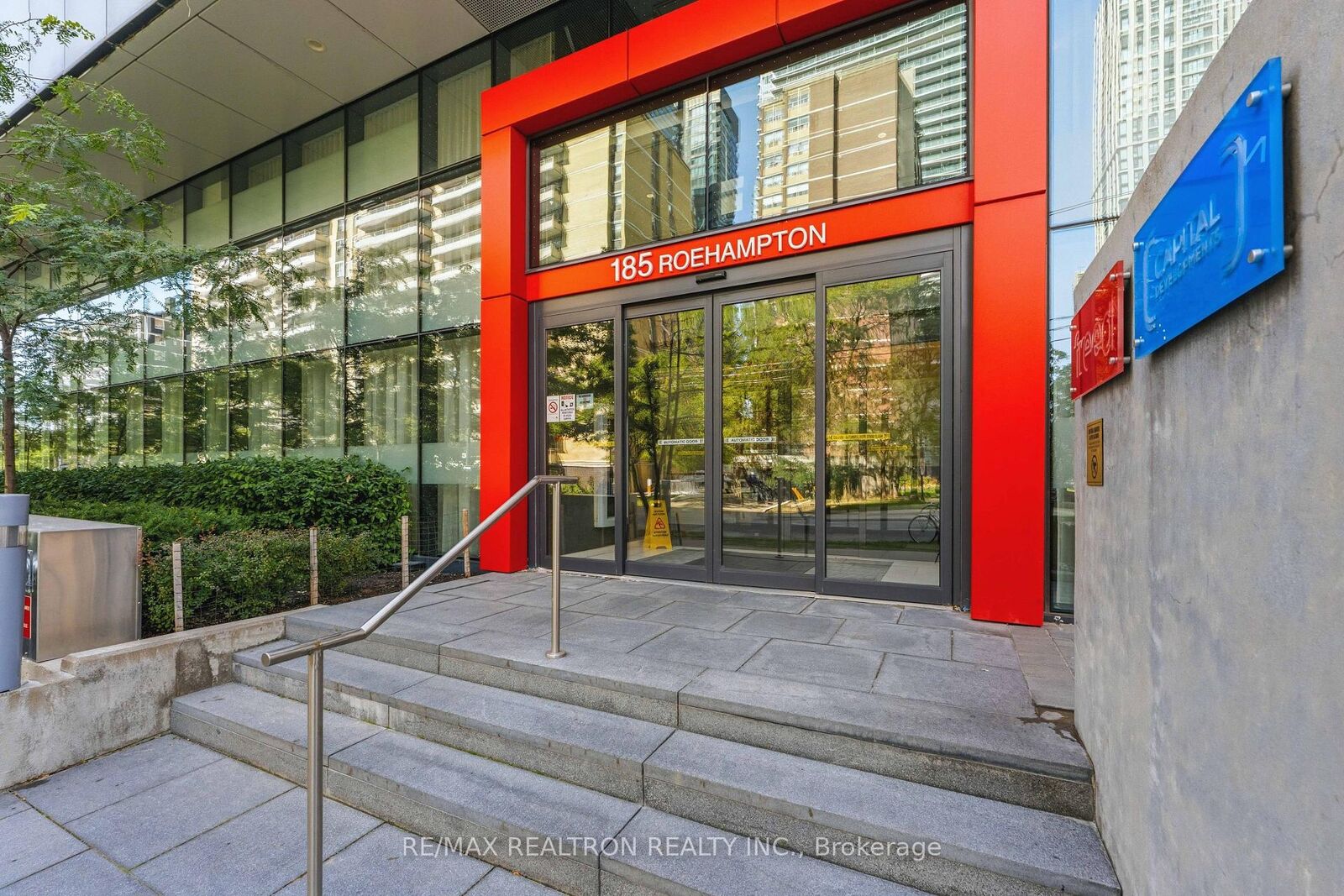 Property Photo:  185 Roehampton Avenue 510  ON M4P 2K5 