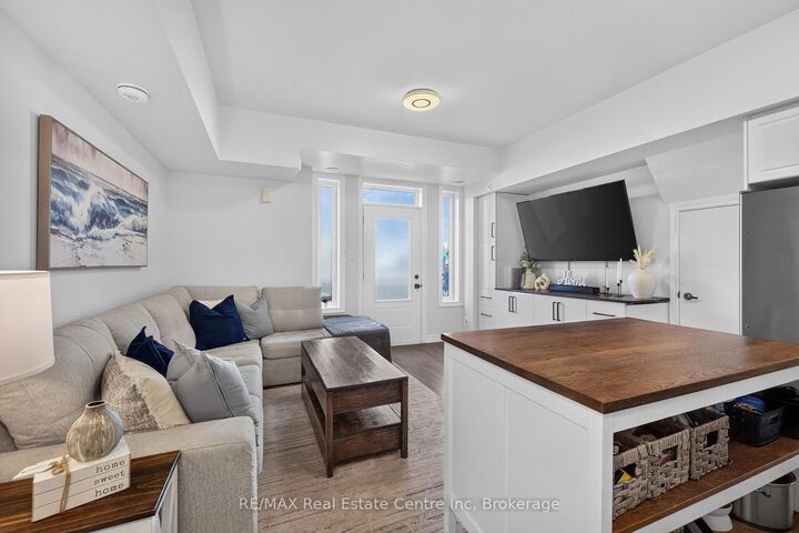 Property Photo:  279 Law Drive  ON N1E 7E8 