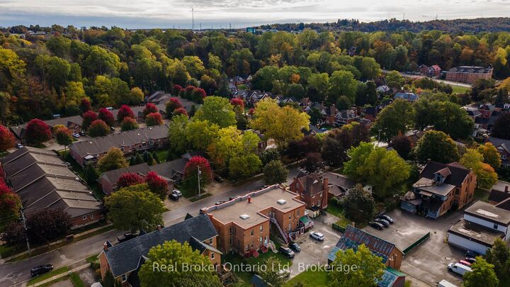 Property Photo:  940 5th Avenue E  ON N4K 2S2 