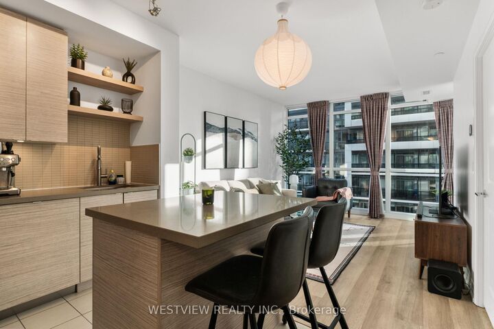 Property Photo: 59 Annie Craig Drive 906 ON M8V 0C5