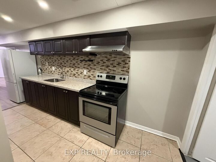 Property Photo:  25 Portstewart Crescent  ON L6X 0P5 