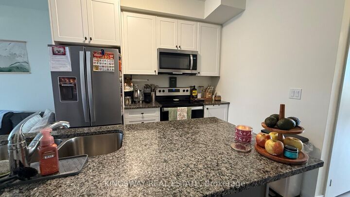 Property Photo:  160 Densmore Road 1302  ON K9A 4J9 