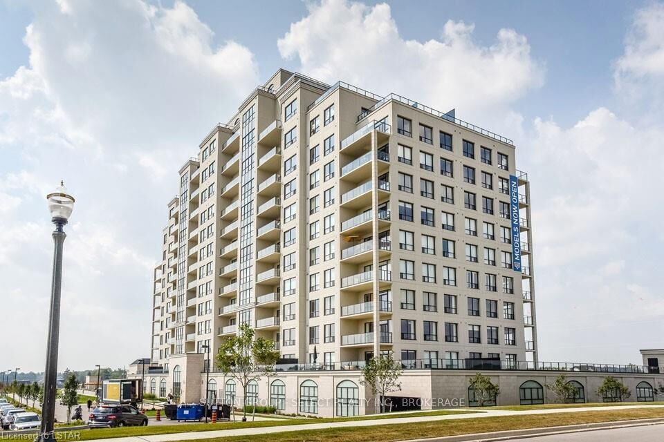 Property Photo:  260 Villagewalk Boulevard 802  ON N5X 0A6 