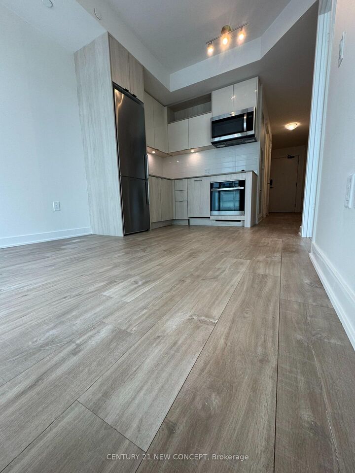 Property Photo:  135 Lower Sherbourne Street 2418  ON M5A 1Y4 