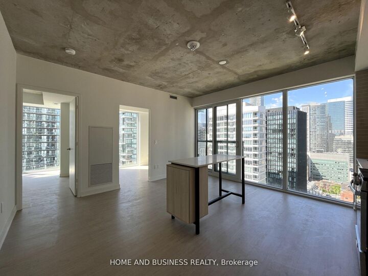 Property Photo:  65 Mutual Street 2304  ON M5B 0E5 