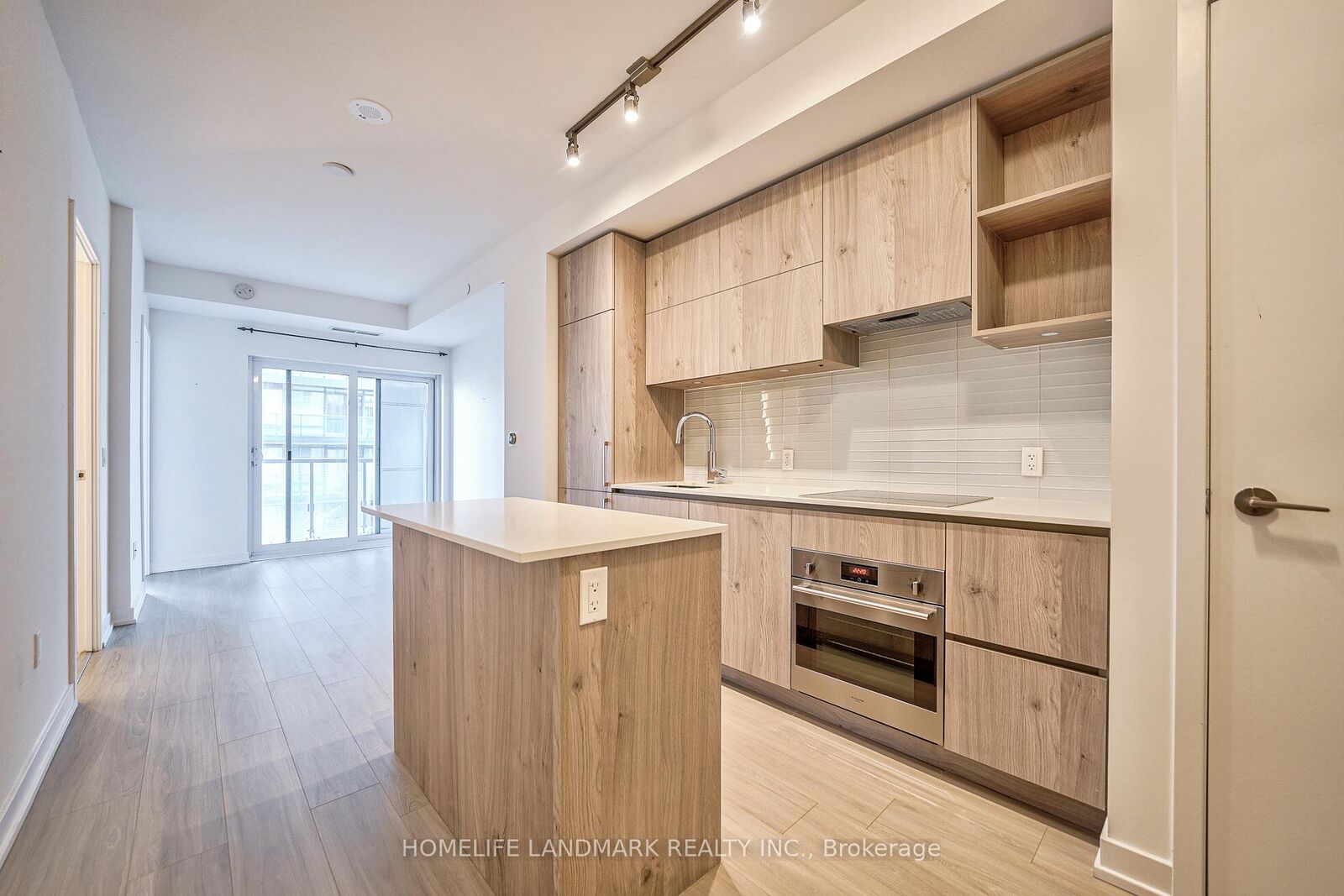 Property Photo:  1 Yorkville Avenue 1206  ON M4W 1L1 
