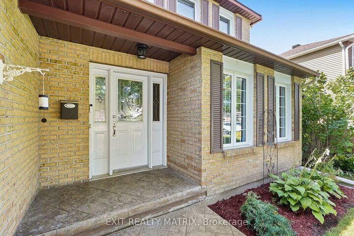Property Photo: 1886 Chaine Court ON K1C 2N3