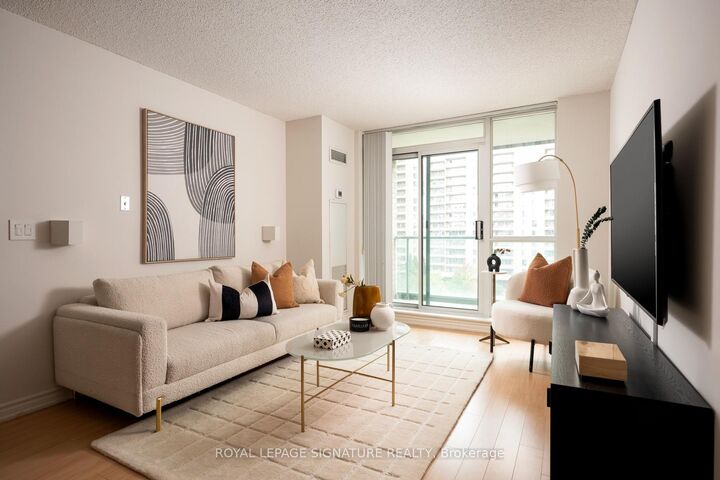 Property Photo:  17 Michael Power Place 601  ON M9A 5G5 