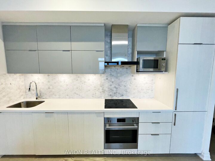Property Photo:  10 Rouge Valley Drive W 925A  ON L6G 0G9 