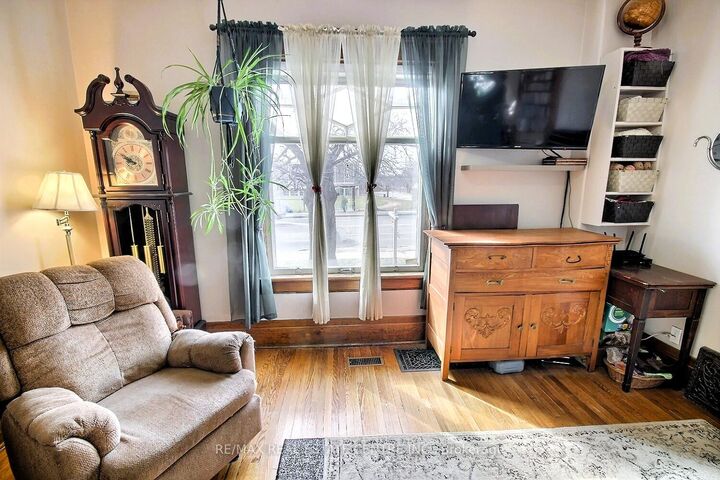 Property Photo:  223 Water Street N Street  ON N1R 3B9 