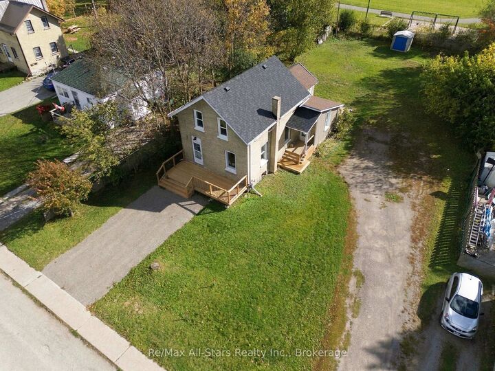 Property Photo: 3 Bertie Street ON K9V 1H9