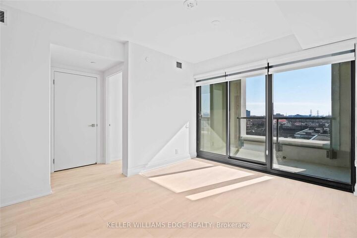 Property Photo:  33 Frederick Todd Way 507  ON M4G 0C9 