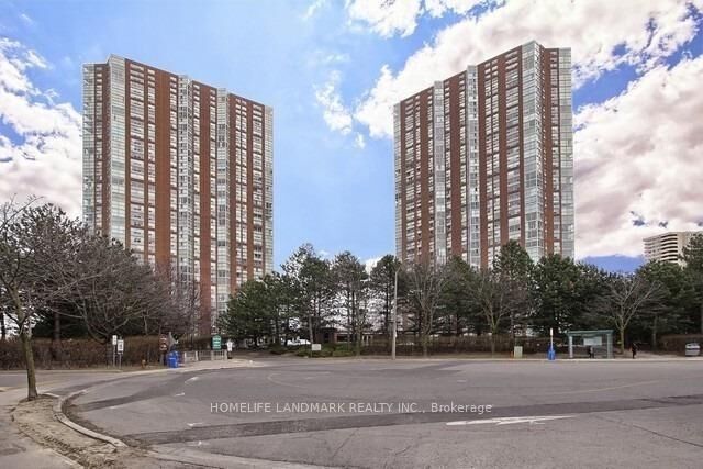 Property Photo: 5 Concorde Place 702 ON M3C 3M8