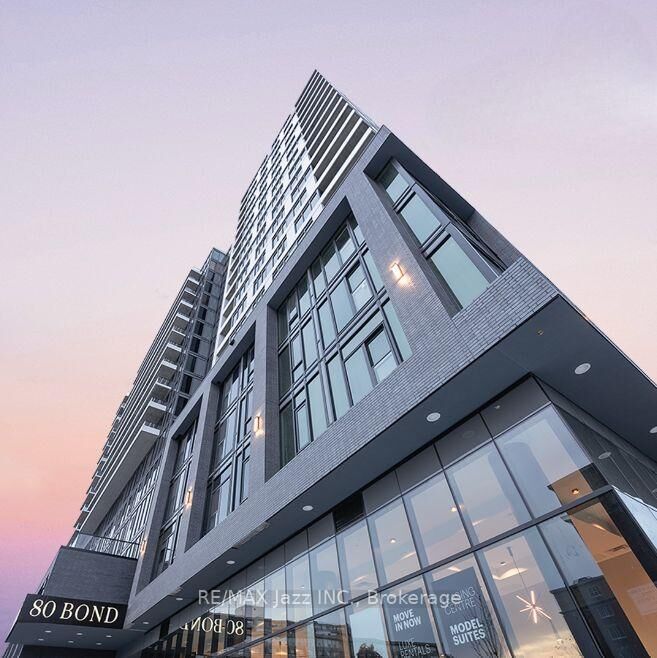 Property Photo:  80 Bond Street E 1508  ON L1G 0E6 
