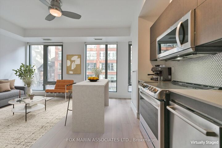 Property Photo:  32 Camden Street 301  ON M5V 0G4 