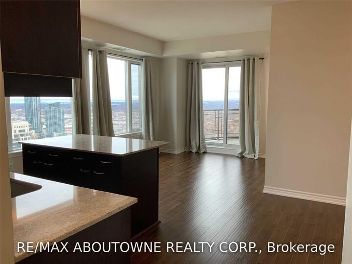 Property Photo: 385 Prince Of Wales Drive 3508 ON L5B 0C6
