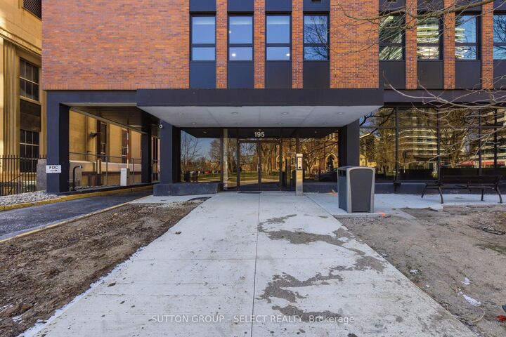 Property Photo:  195 Dufferin Avenue 208  ON N6K 1K7 