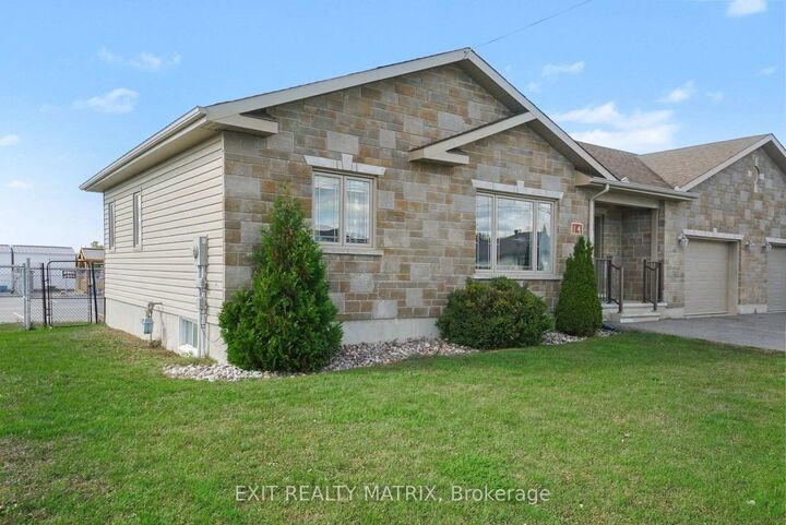Property Photo:  14 Hebert Street  ON K0A 3C0 